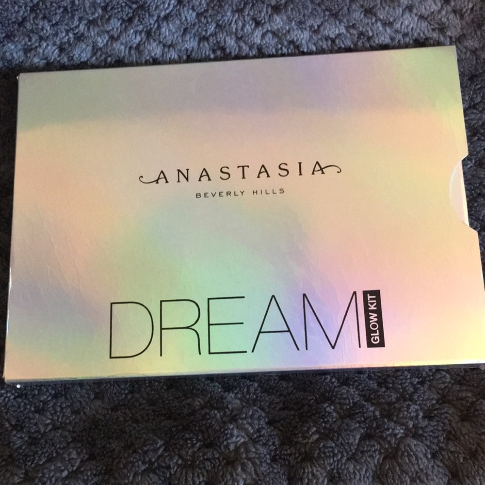 Anastasia Beverly Hills Dream Glow Kit
